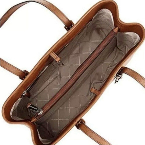 ‼️SALE WAS $225‼️Michael Kors Large Shoulder Bag - Picture 3 of 3